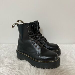 Dr. Martens Jadon boots size W7 / M6